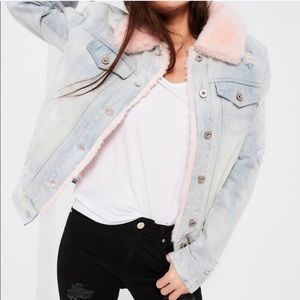 MISSGUIDED Pink faux fur denim jacket